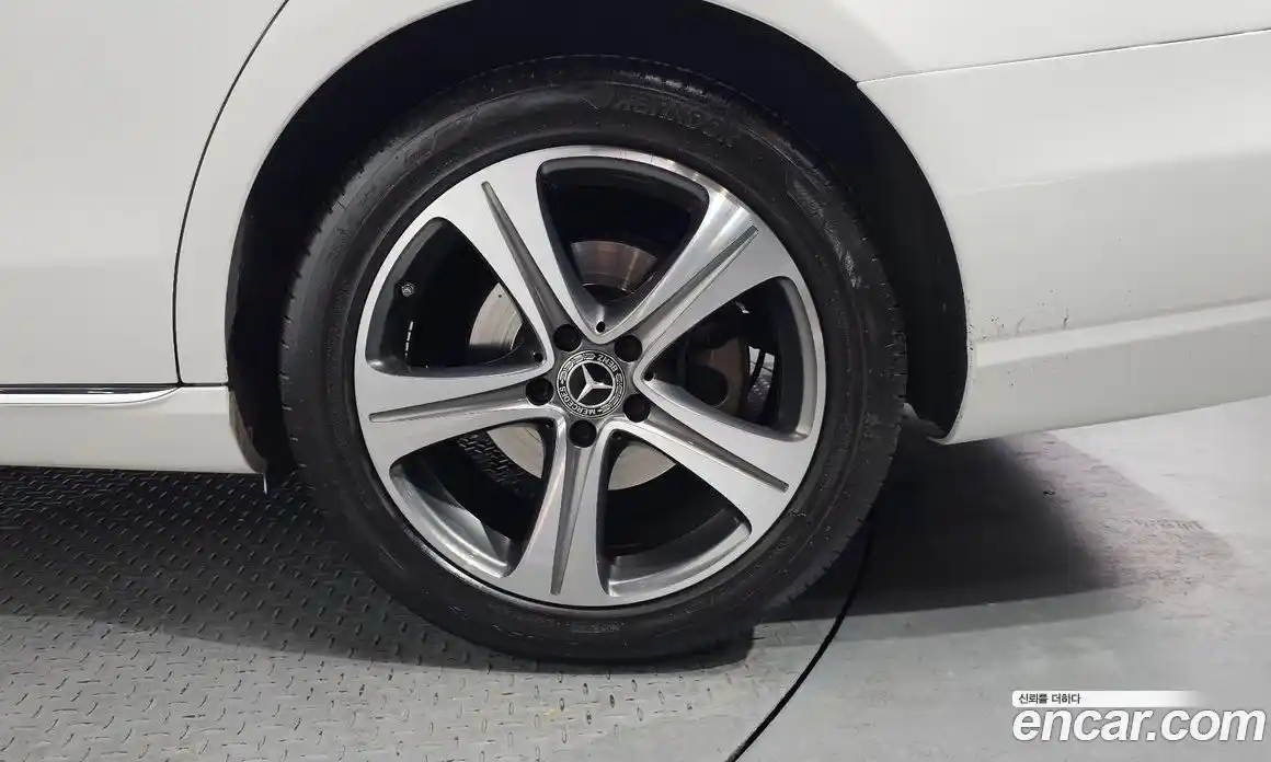 Mercedes-Benz E-Class 2017 2.0 гидро в Москве № 1347987, фото 7