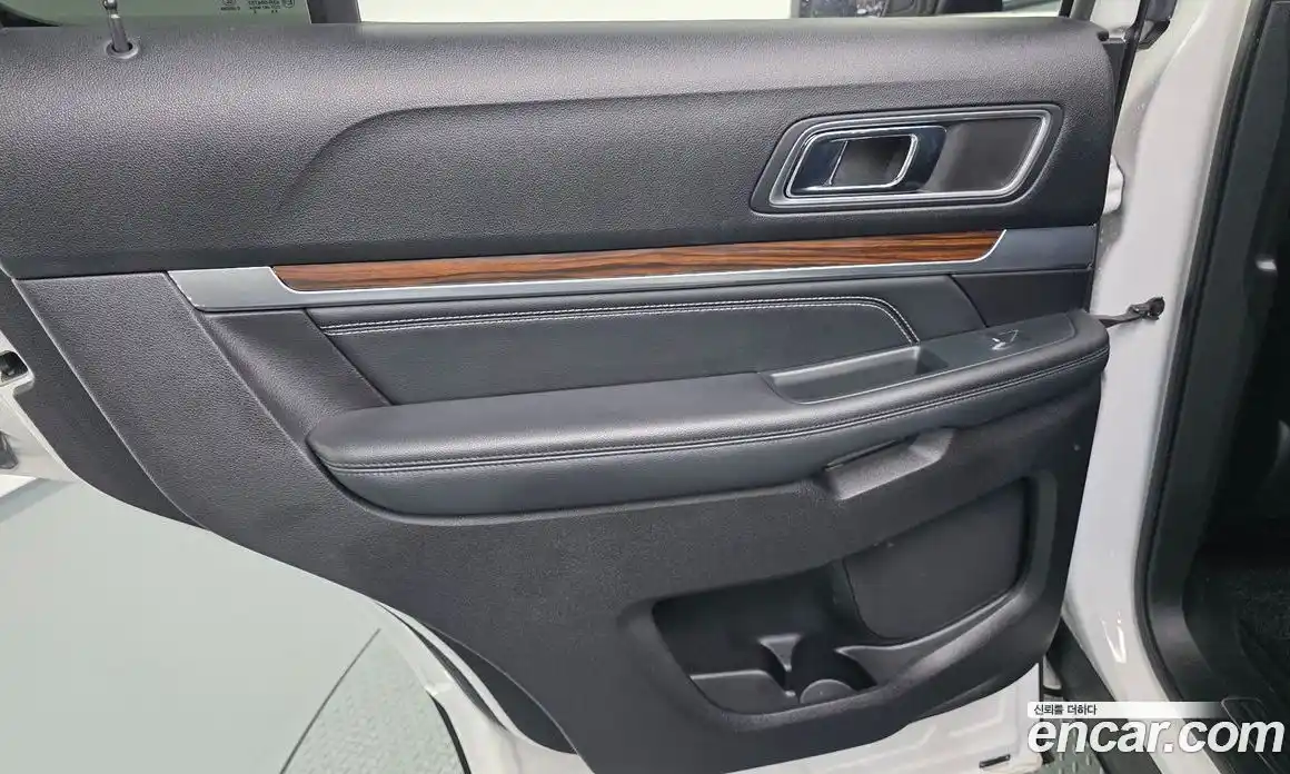 Ford Explorer 2019 2.3 гидро в Москве № 1350963, фото 14