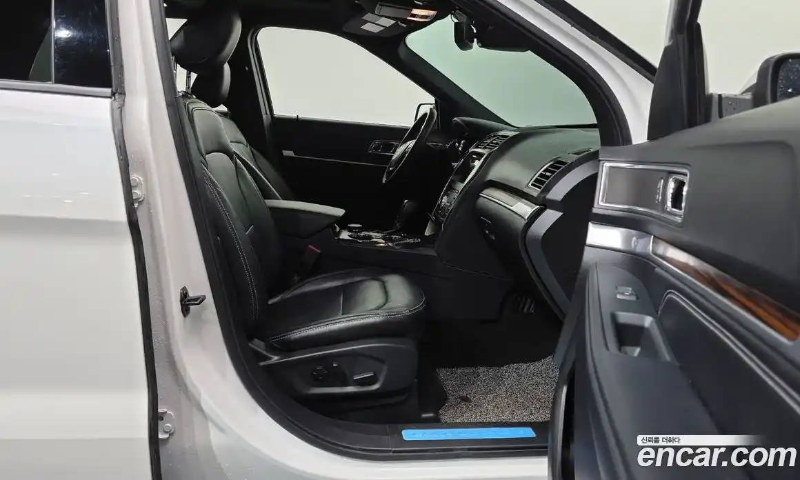 Ford Explorer 2019 2.3 гидро в Москве № 1350963, фото 16