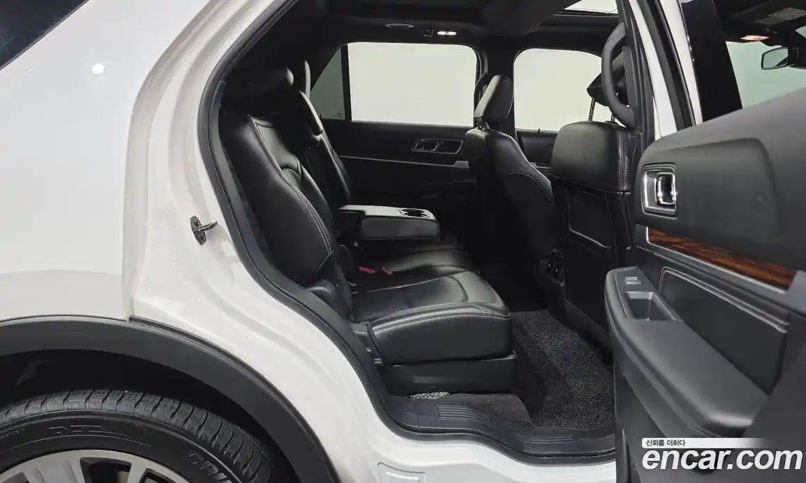 Ford Explorer 2019 2.3 гидро в Москве № 1350963, фото 17