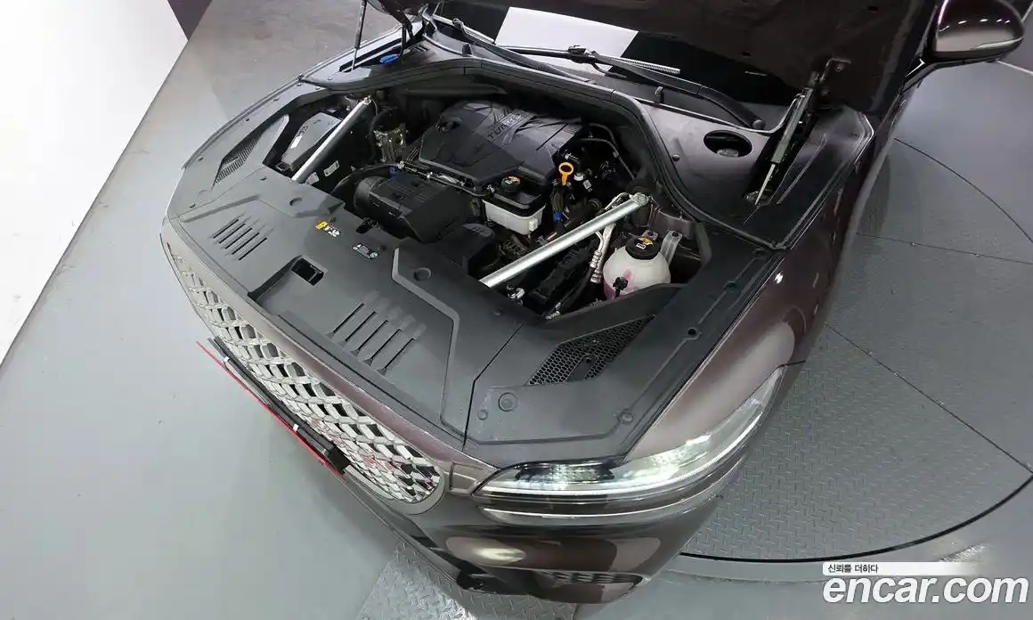 Genesis GV70 2023 2.5 гидро в Москве № 1399689, фото 6