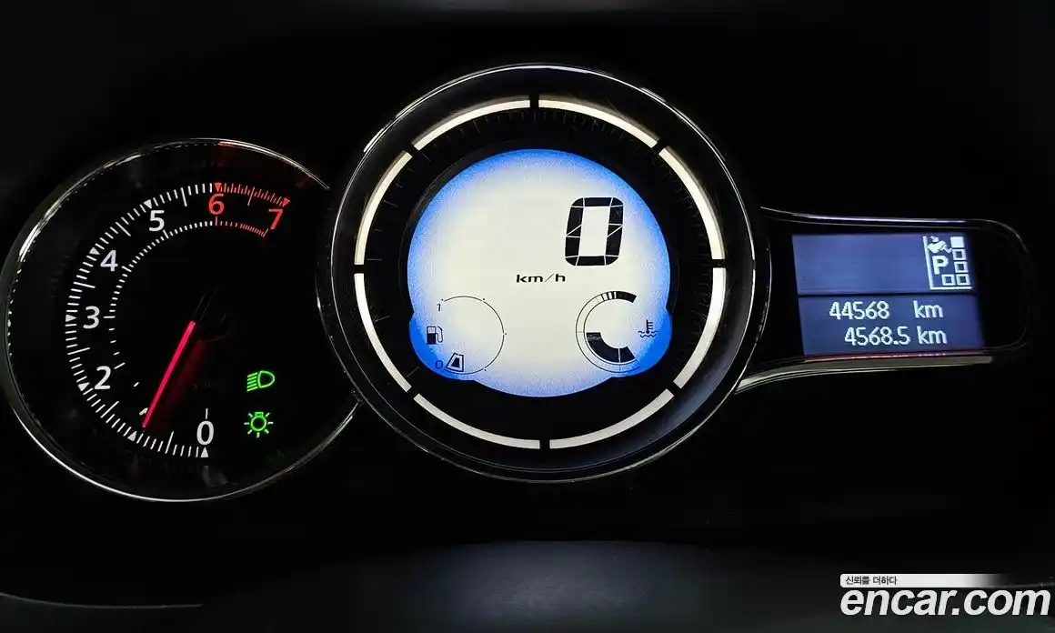 Renault SM3 2014 1.6 гидро в Москве № 1402303, фото 11