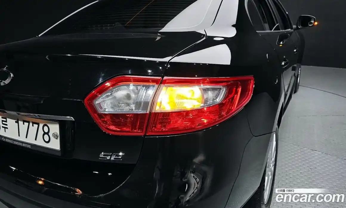 Renault SM3 2014 1.6 гидро в Москве № 1402303, фото 9