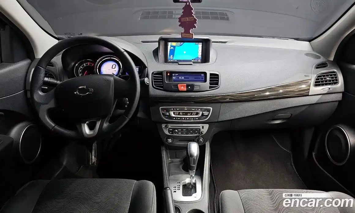 Renault SM3 2014 1.6 гидро в Москве № 1402303, фото 10