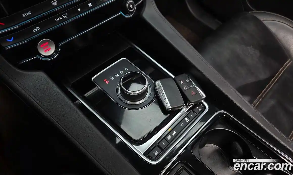 Jaguar F-Pace 2019 2.0 гидро в Москве № 1404004, фото 12