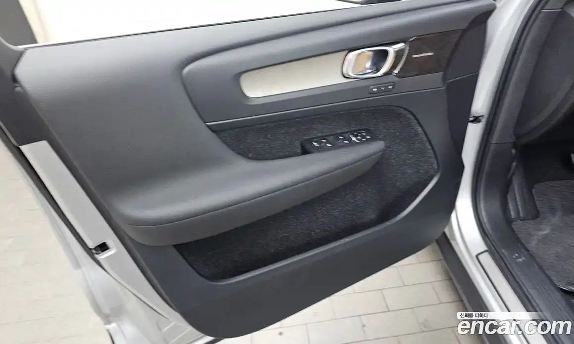 Volvo XC40 2019 2.0 гидро в Москве № 1422878, фото 14