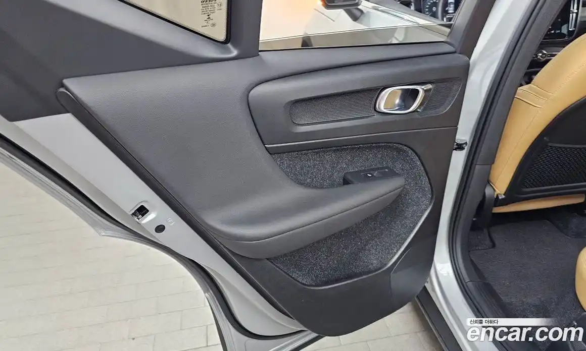 Volvo XC40 2019 2.0 гидро в Москве № 1422878, фото 15