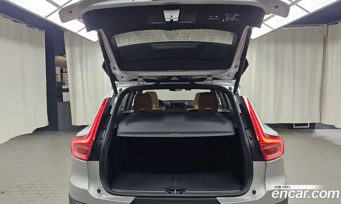 Volvo XC40 2019 2.0 гидро в Москве № 1422878, фото 26