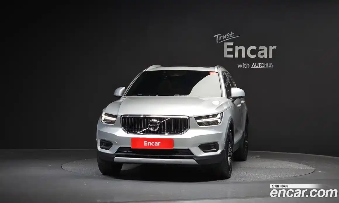 Volvo XC40 2019 2.0 гидро в Москве № 1422878, фото 3