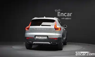 Volvo XC40 2019 2.0 гидро в Москве № 1422878, миниатюра 4