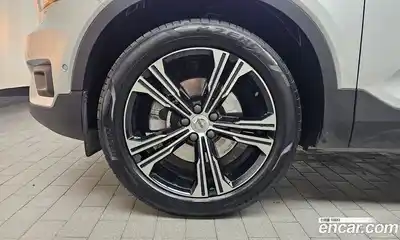 Volvo XC40 2019 2.0 гидро в Москве № 1422878, миниатюра 5