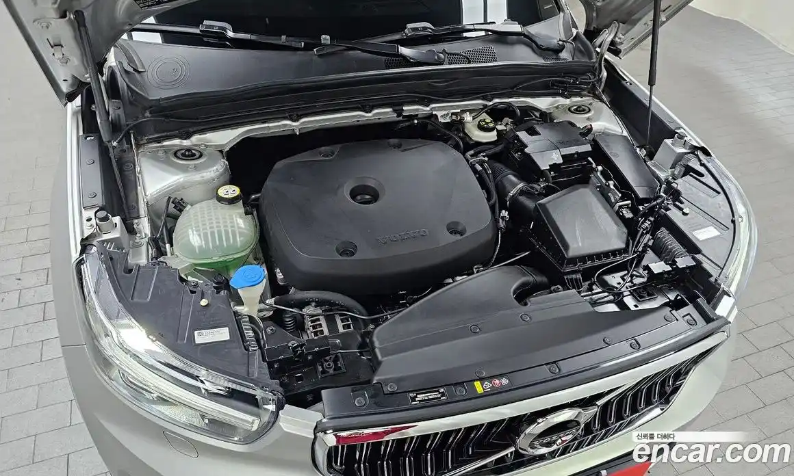 Volvo XC40 2019 2.0 гидро в Москве № 1422878, фото 6