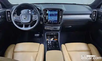 Volvo XC40 2019 2.0 гидро в Москве № 1422878, миниатюра 10