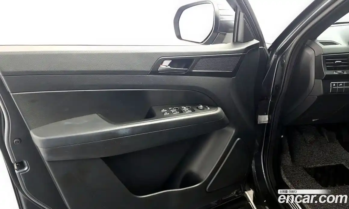 SsangYong Rexton 2021 2.2 механика в Москве, фото 14