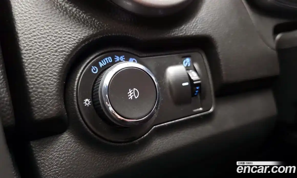 Chevrolet Trax 2015 1.4 гидро в Москве № 1541302, фото 27