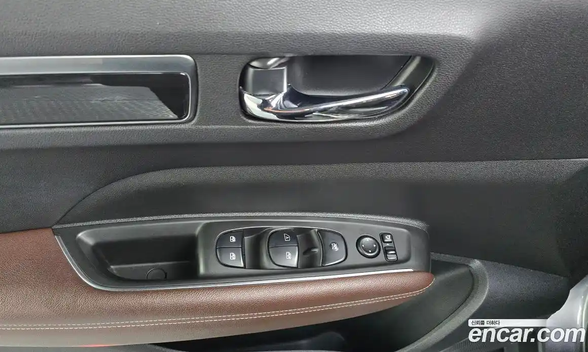 Renault QM6 2018 2.0 гидро в Москве № 1543326, фото 27