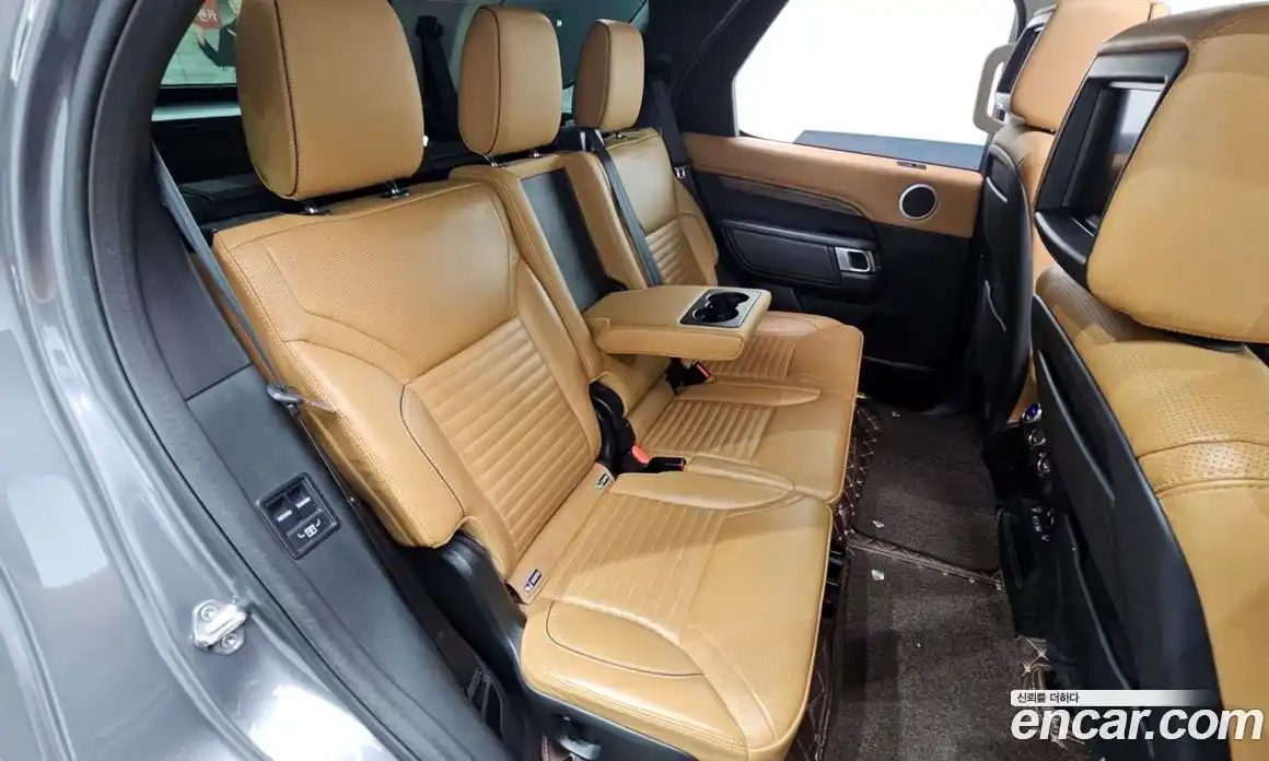 Land Rover Discovery 2017 3.0 гидро в Москве № 1547666, фото 18