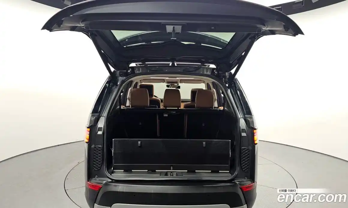 Land Rover Discovery 2017 3.0 гидро в Москве № 1547666, фото 26