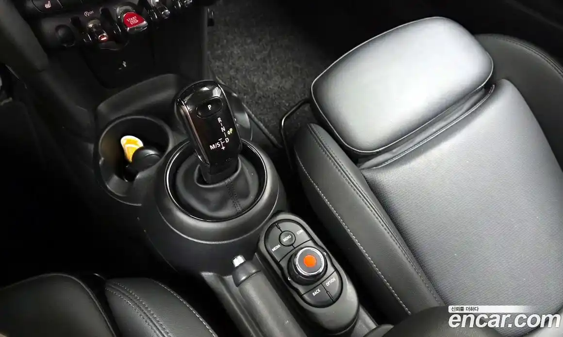 Mini Cooper 2020 1.5 гидро в Москве № 1548253, фото 12