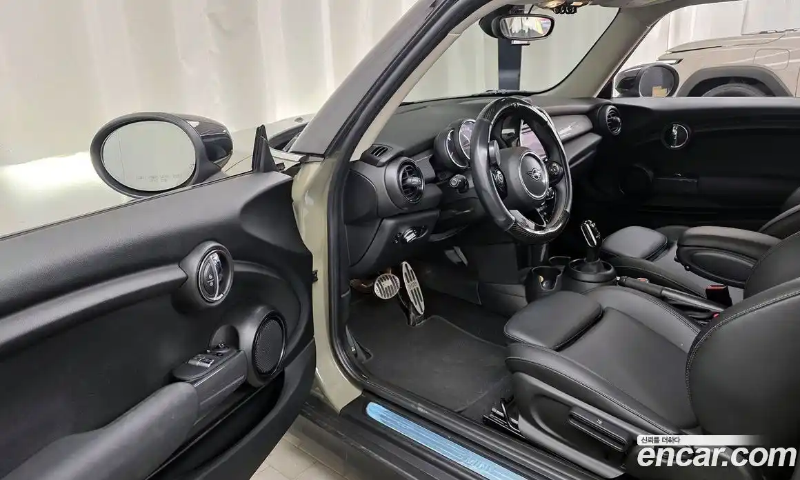 Mini Cooper 2020 1.5 гидро в Москве № 1548253, фото 13