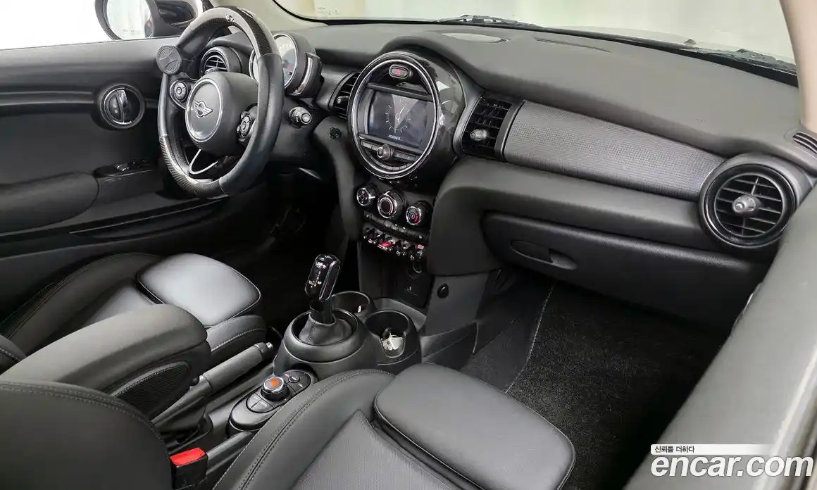 Mini Cooper 2020 1.5 гидро в Москве № 1548253, фото 10
