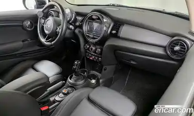 Mini Cooper 2020 1.5 гидро в Москве № 1548253, миниатюра 10
