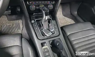 Volkswagen Passat 2018 2.0 гидро в Москве № 1549315, миниатюра 12