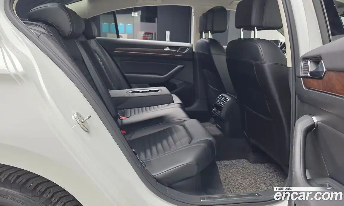Volkswagen Passat 2018 2.0 гидро в Москве № 1549315, фото 18