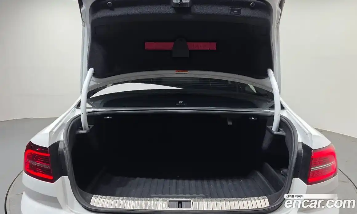Volkswagen Passat 2018 2.0 гидро в Москве № 1549315, фото 26