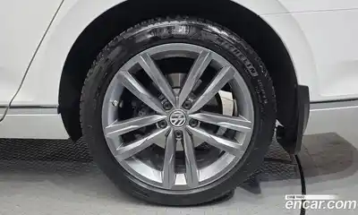 Volkswagen Passat 2018 2.0 гидро в Москве № 1549315, миниатюра 7