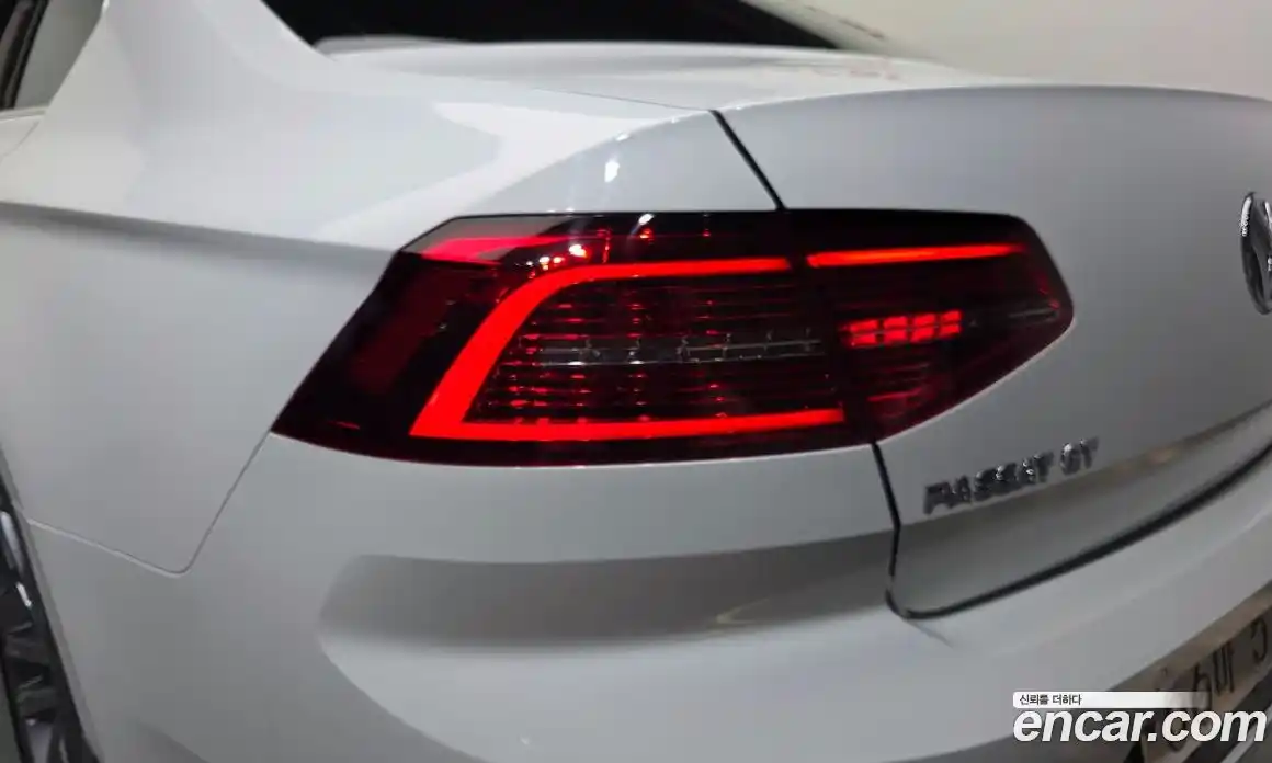 Volkswagen Passat 2018 2.0 гидро в Москве № 1549315, фото 9