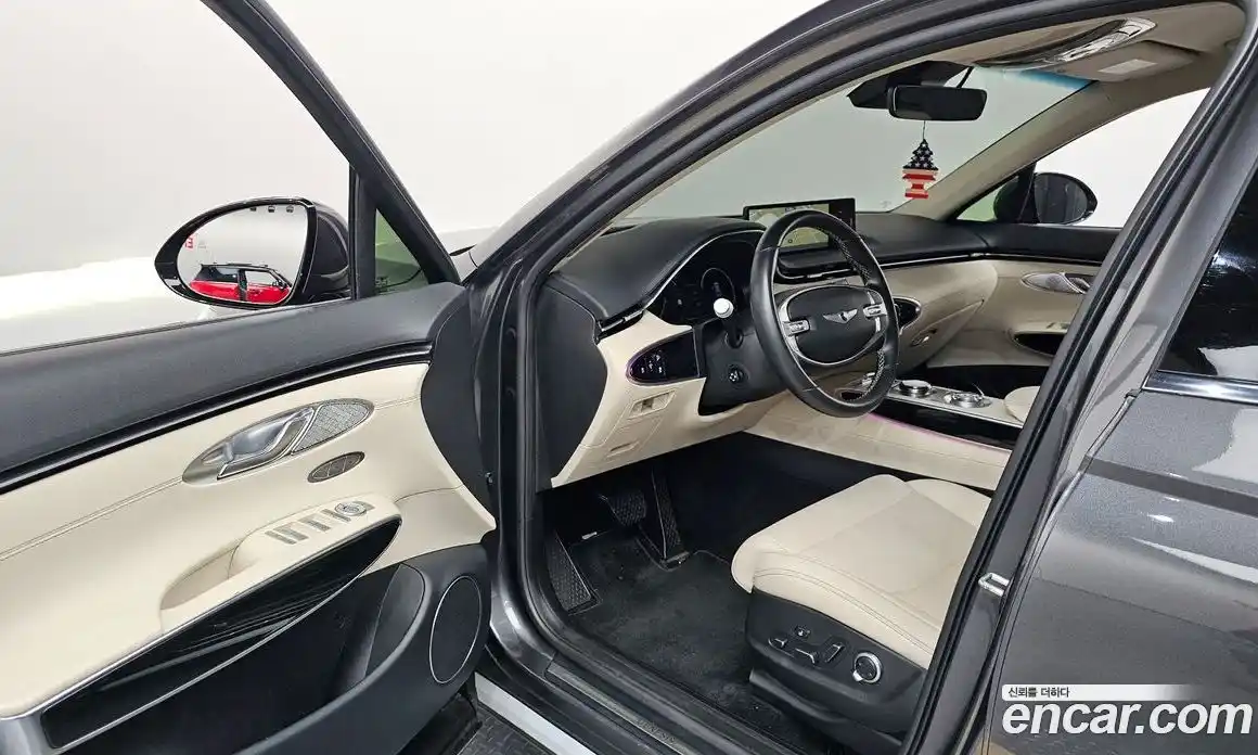 Genesis GV70 2022 2.2 гидро в Москве, фото 13