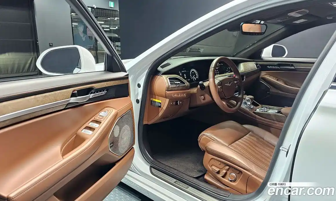 Genesis G90 2021 5.0 гидро в Москве, фото 13