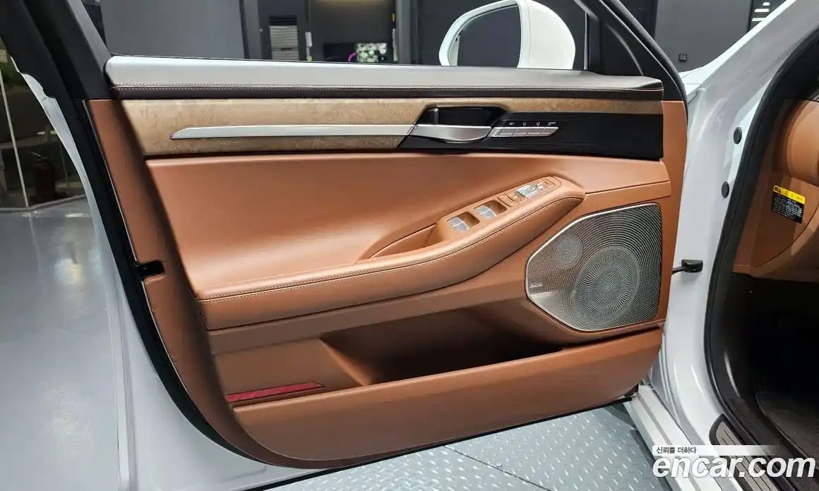 Genesis G90 2021 5.0 гидро в Москве, фото 14