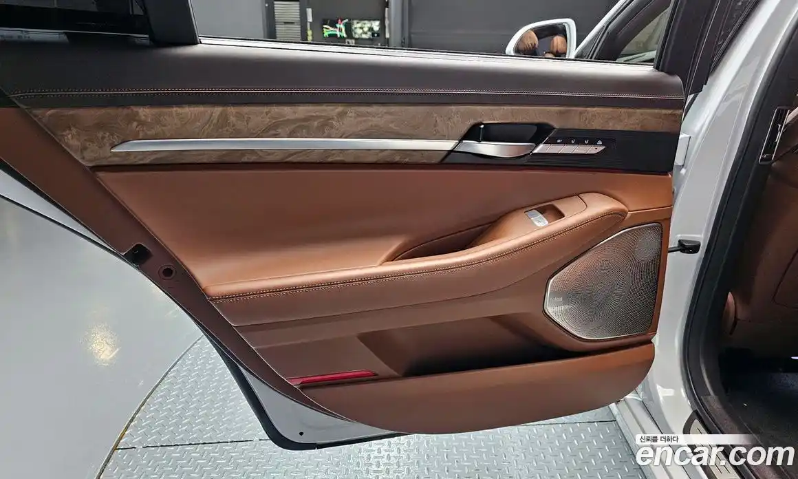 Genesis G90 2021 5.0 гидро в Москве, фото 15