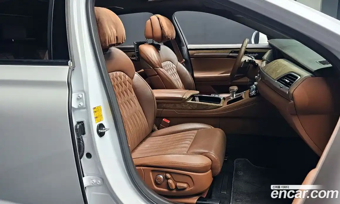 Genesis G90 2021 5.0 гидро в Москве, фото 16