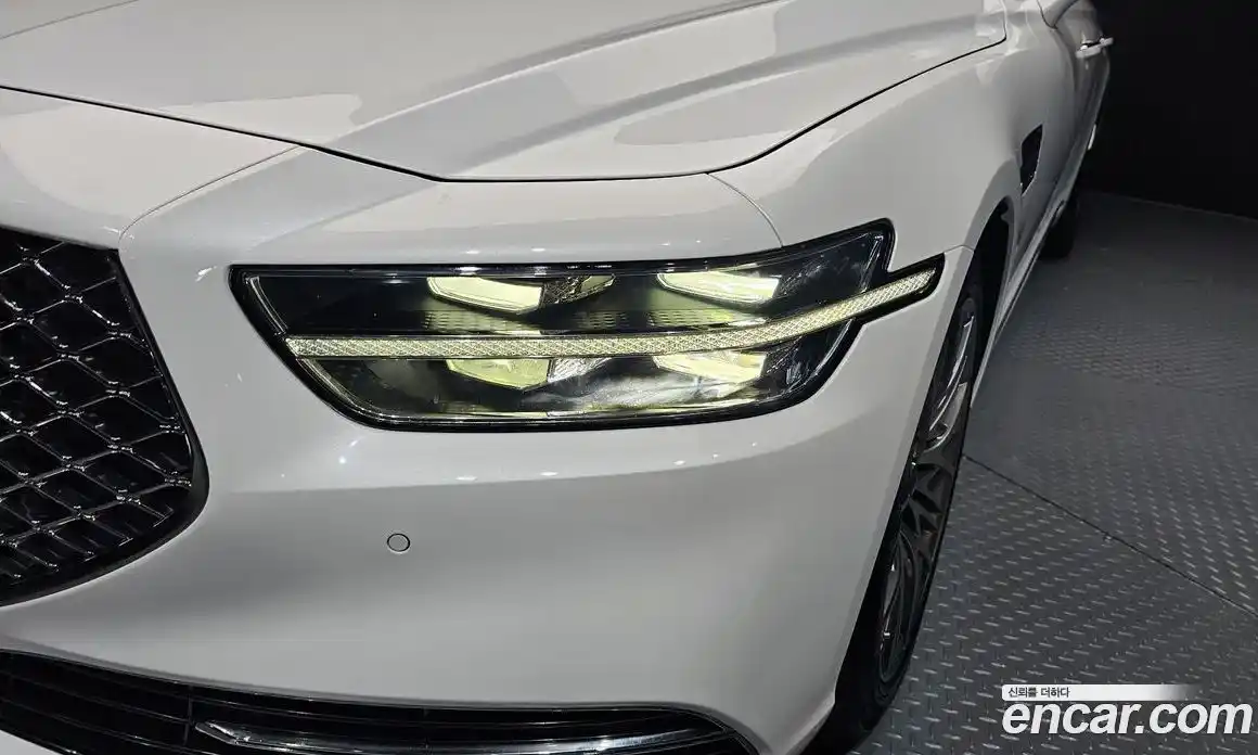 Genesis G90 2021 5.0 гидро в Москве, фото 8