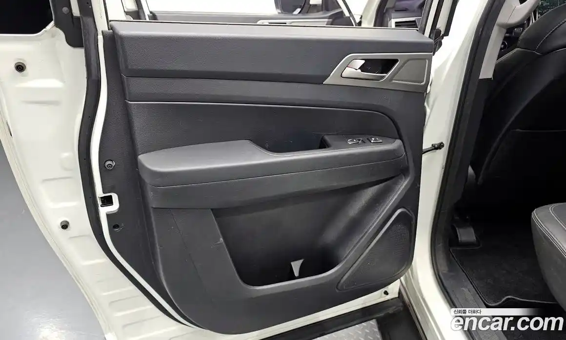 SsangYong Rexton 2018 2.2 гидро в Москве № 1613076, фото 15