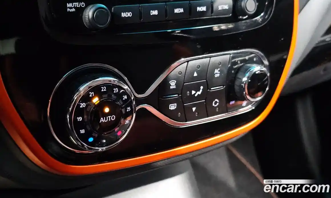 Renault QM3 2014 1.5 гидро в Москве № 1615503, фото 24