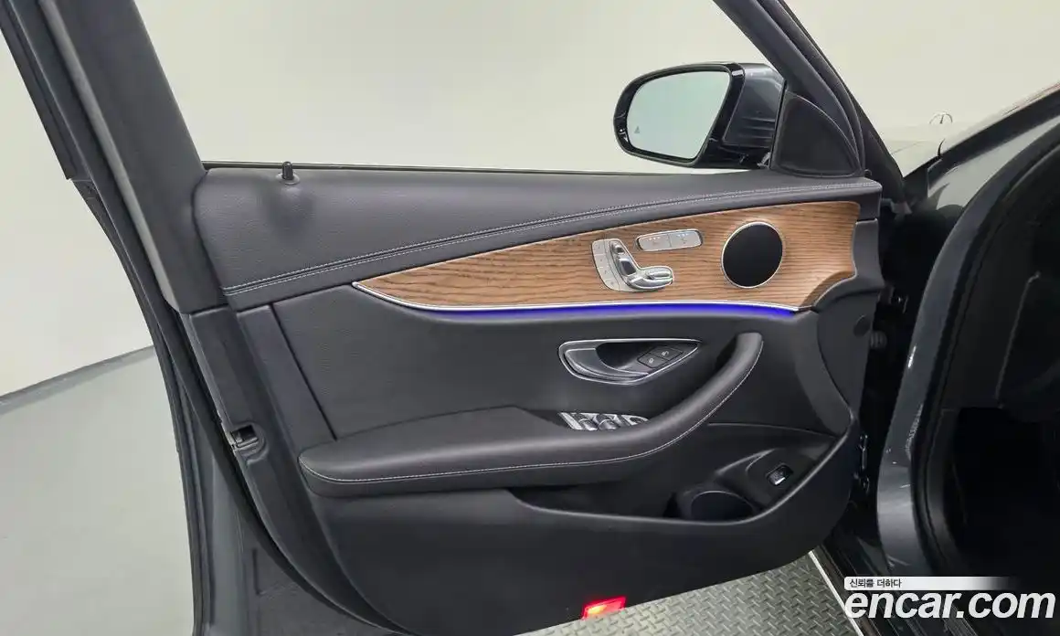 Mercedes-Benz E-Class 2022 2.0 гидро в Москве № 1616883, фото 14