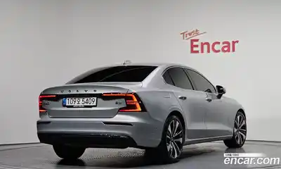 Volvo S60, 2023
