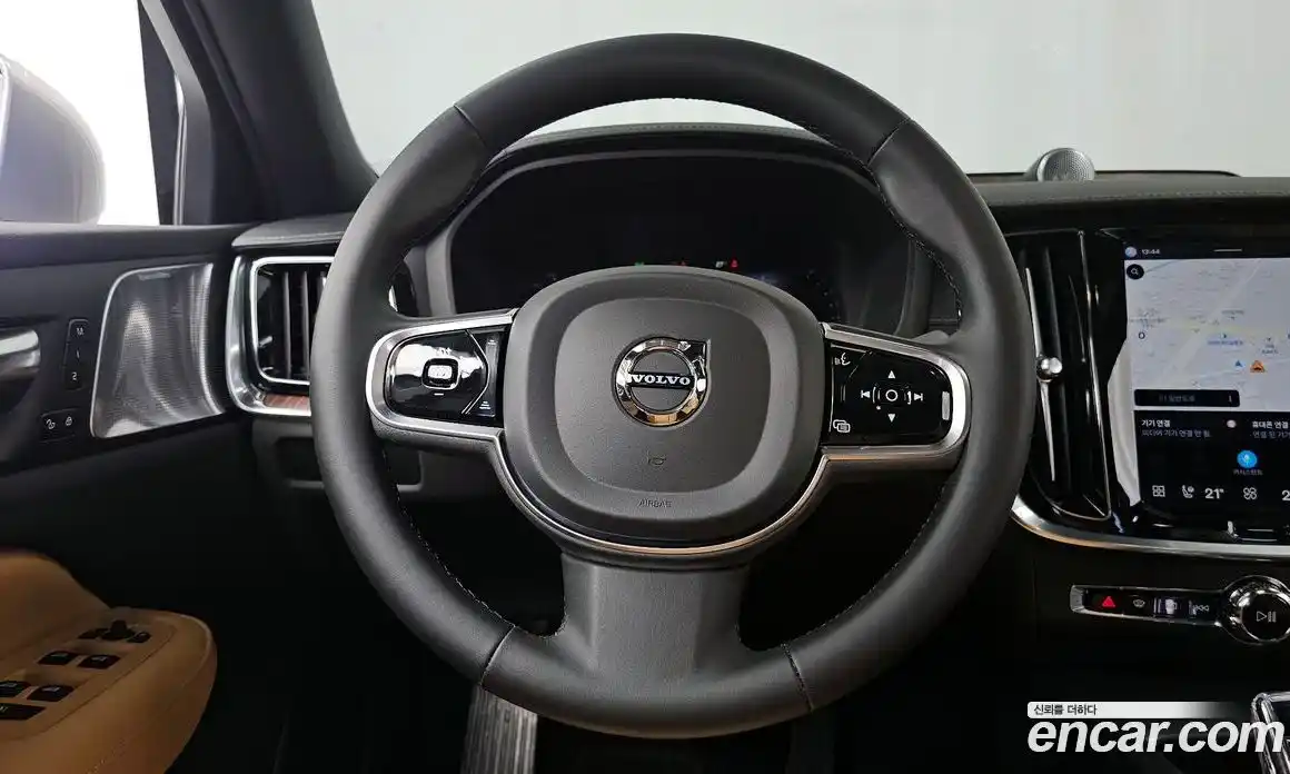 Volvo S60 2023 2.0 гидро в Москве № 1618593, фото 18