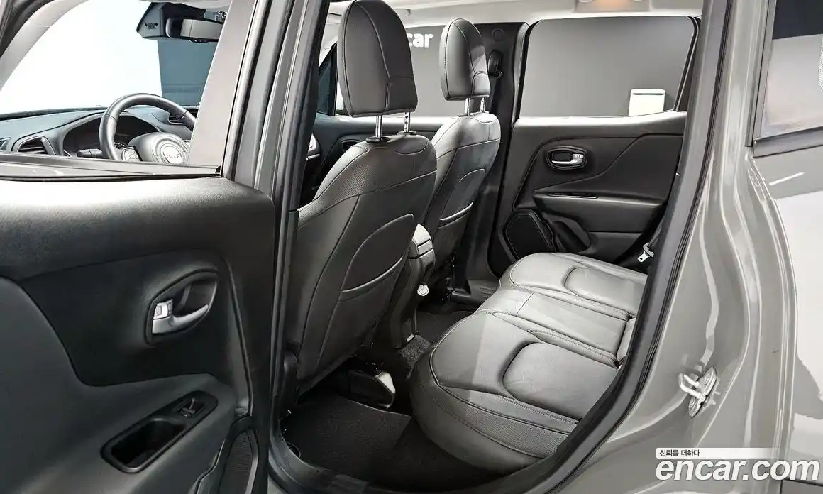 Jeep Renegade 2022 1.3 гидро в Москве № 1623837, фото 17