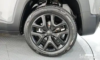 Jeep Renegade 2022 1.3 гидро в Москве № 1623837, миниатюра 7
