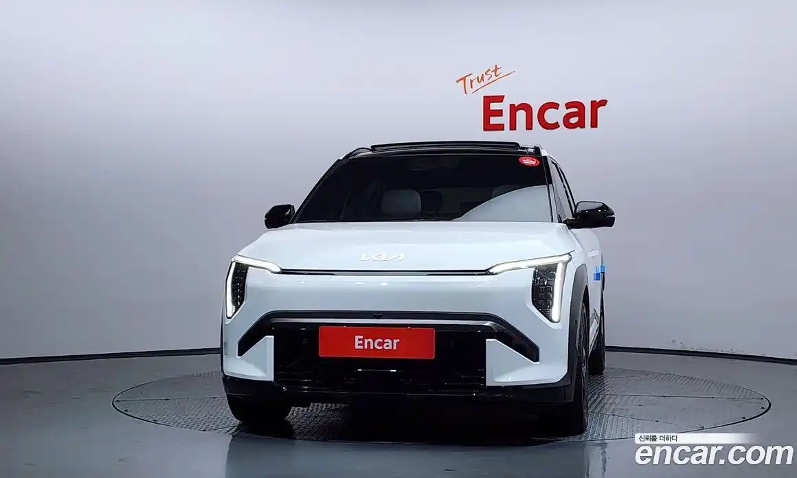 Kia EV3 2024 0.2 гидро в Москве № 1685085, фото 3