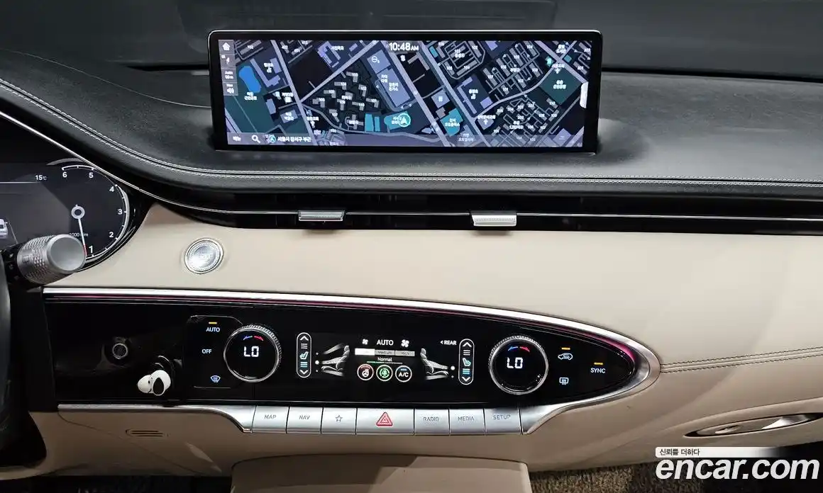 Genesis GV70 2021 2.2 гидро в Москве № 1685477, фото 20