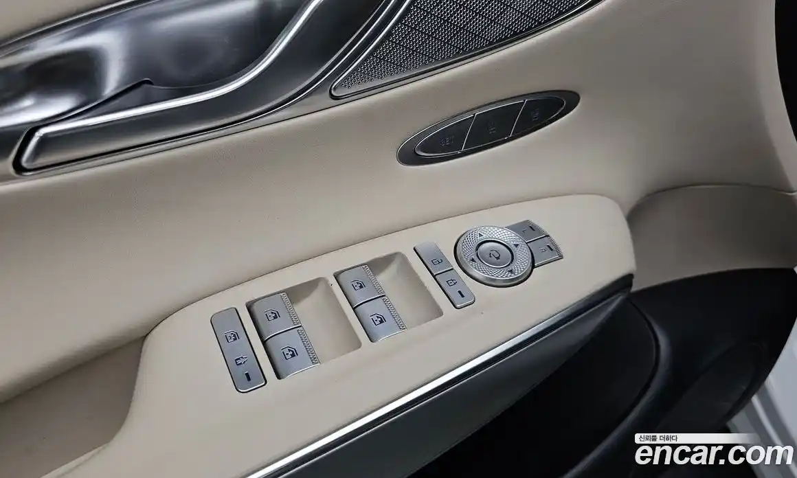 Genesis GV70 2021 2.2 гидро в Москве № 1685477, фото 23