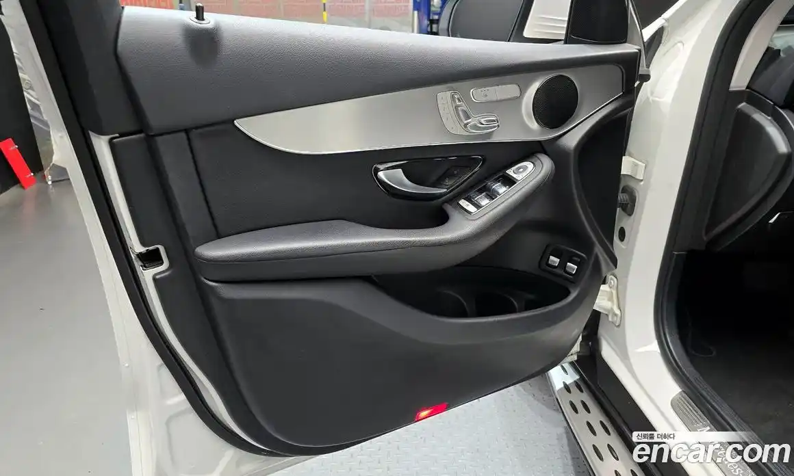 Mercedes-Benz GLC-Class 2018 2.0 гидро в Москве № 1690453, фото 14