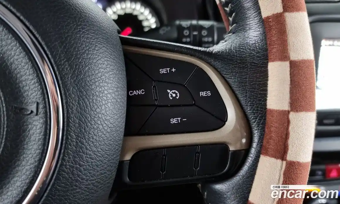 Jeep Renegade 2015 2.0 гидро в Москве № 169766, фото 17