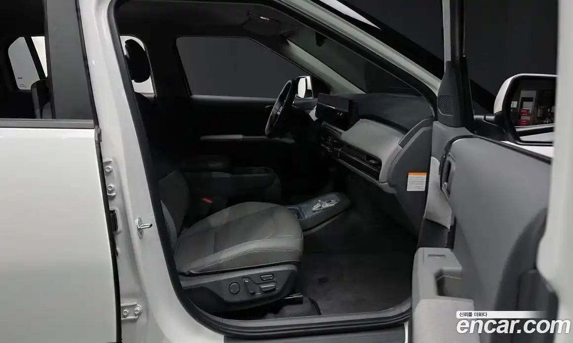 Kia EV3 2024 0.2 гидро в Москве № 1758403, фото 17